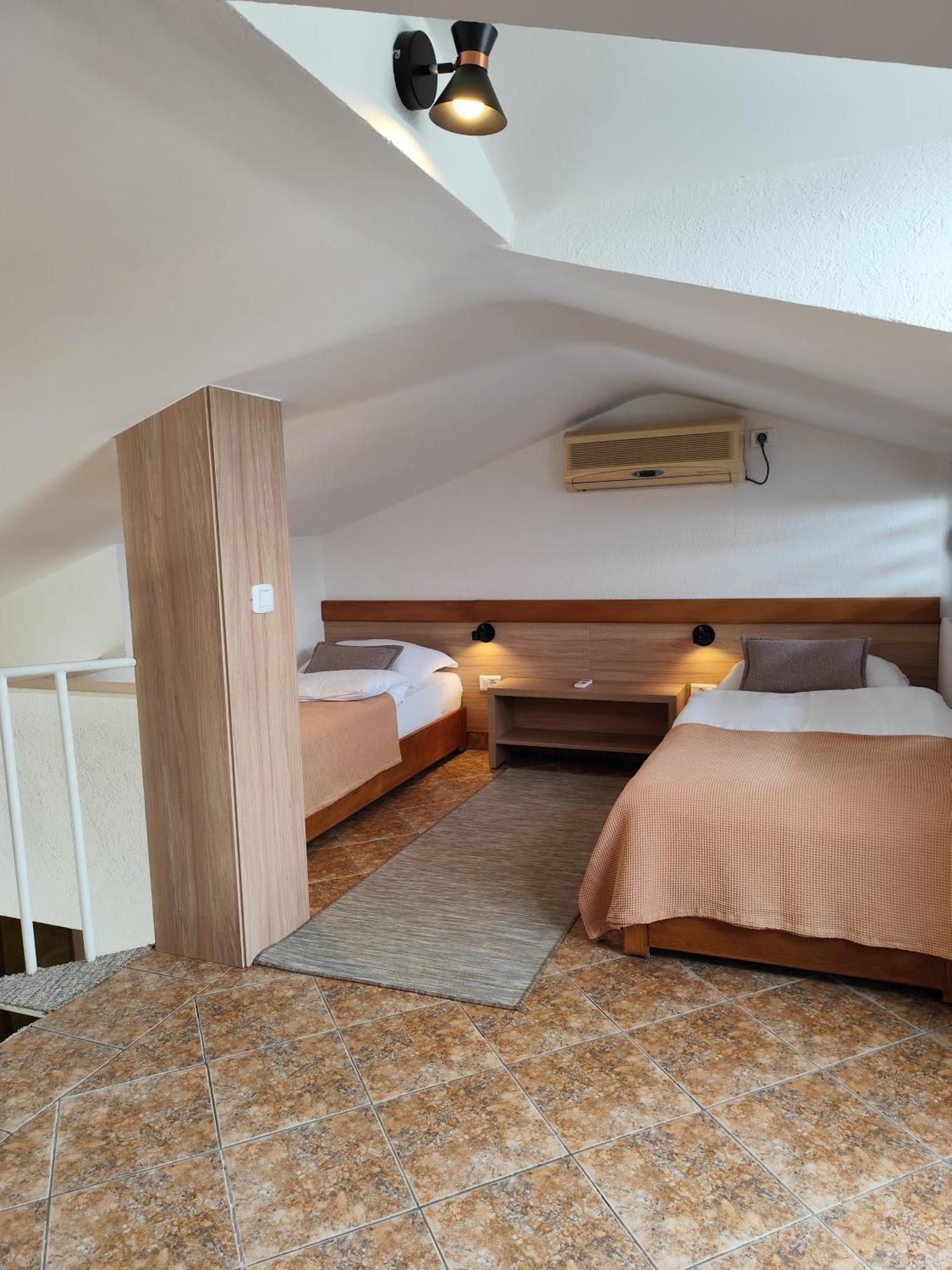 Guest House Jedro Petrovac Ruang foto