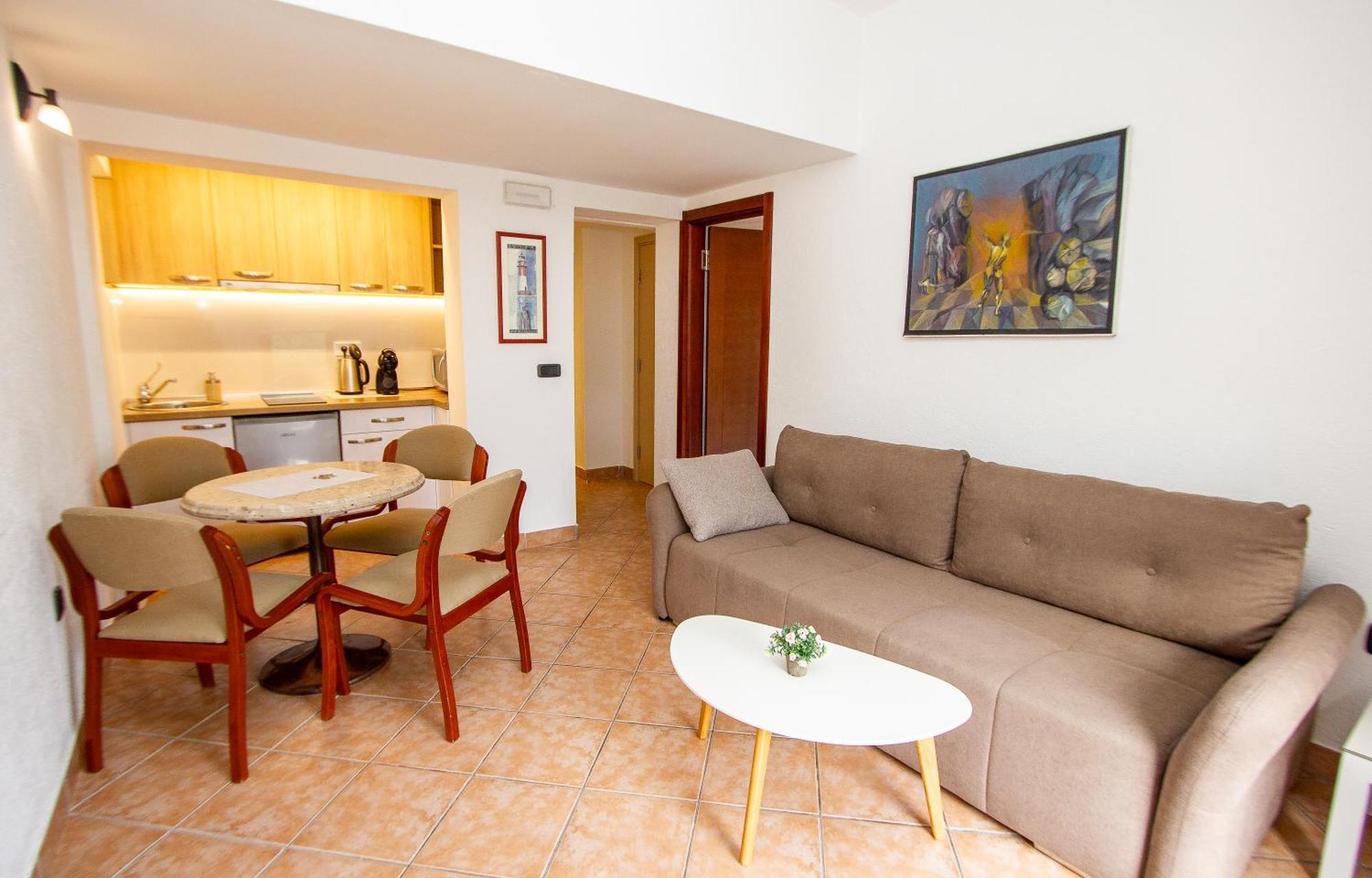 Guest House Jedro Petrovac Bagian luar foto