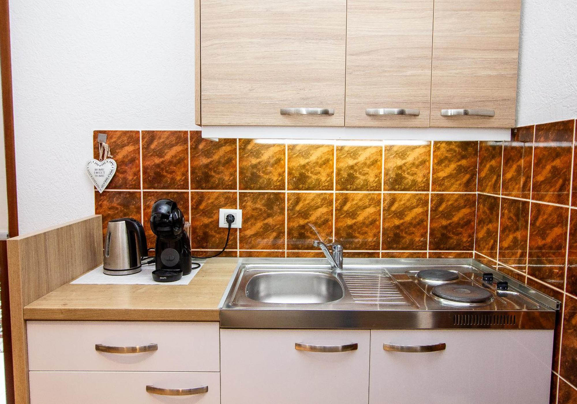 Guest House Jedro Petrovac Bagian luar foto