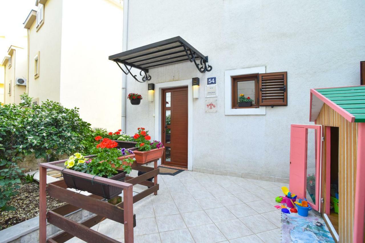 Guest House Jedro Petrovac Bagian luar foto