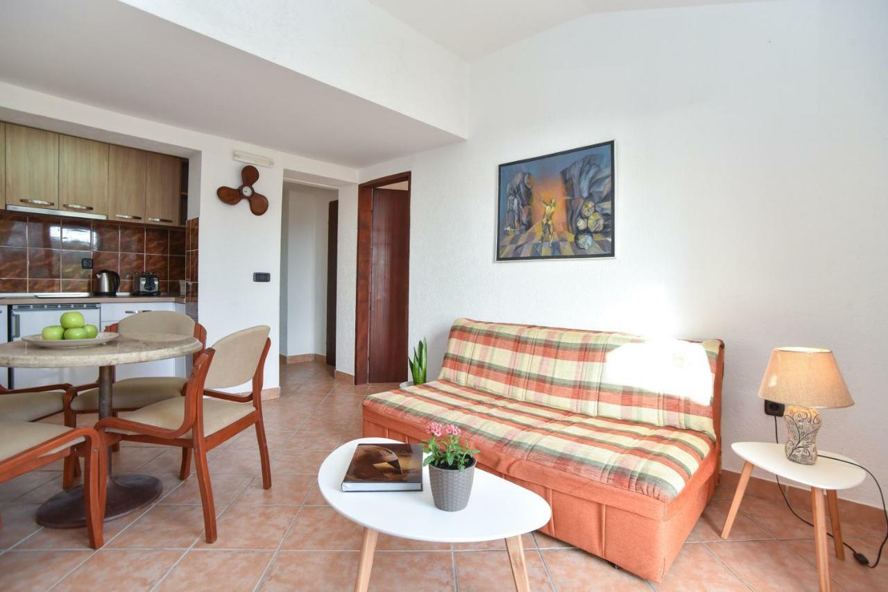 Guest House Jedro Petrovac Bagian luar foto