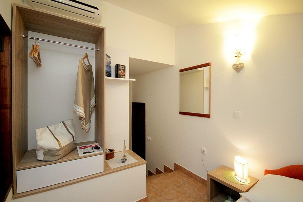 Guest House Jedro Petrovac Bagian luar foto