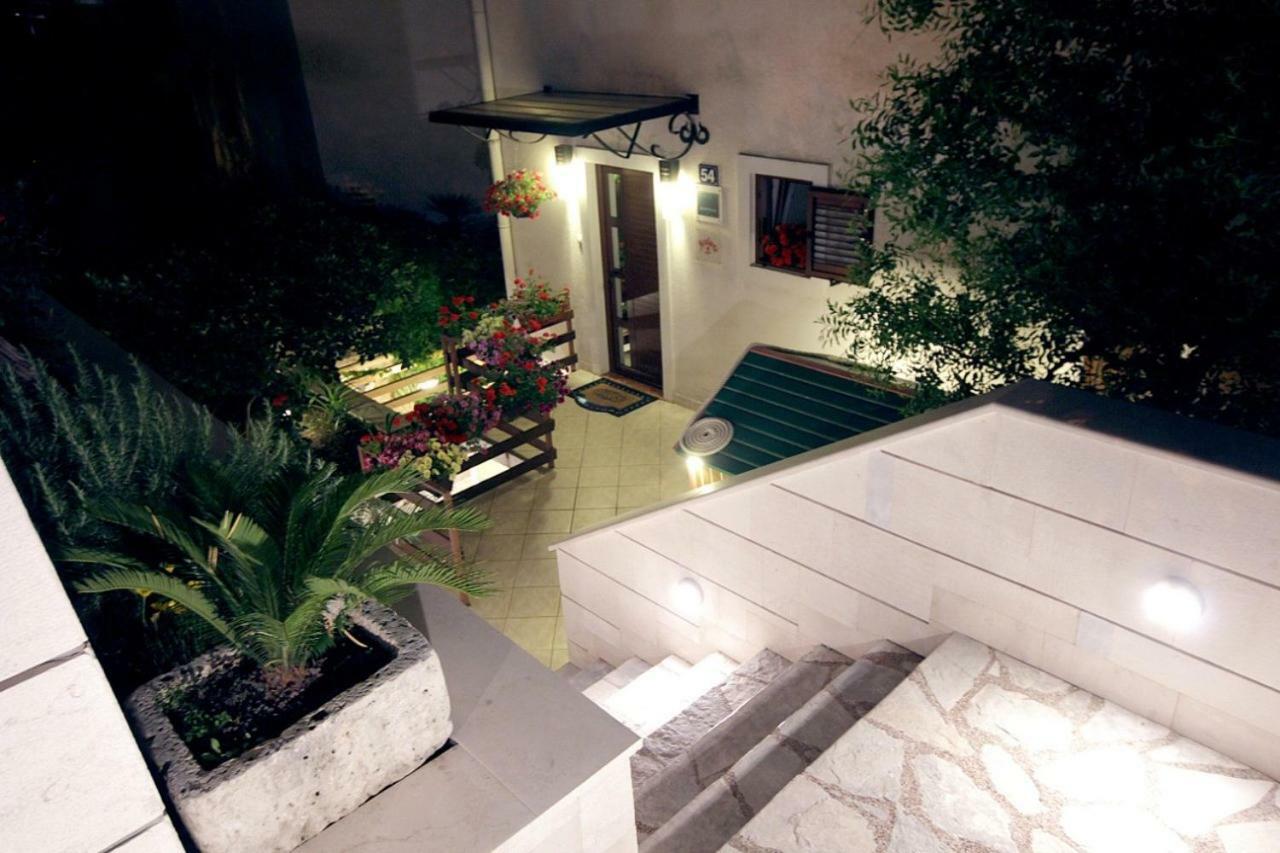 Guest House Jedro Petrovac Bagian luar foto